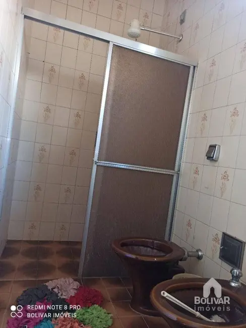 Casa com 3 quartos para alugar, 360m2 em Itumbiara - GO - imagem 5 Foto 5 de Casa com 3 quartos para alugar, 360m2 em Itumbiara - GO