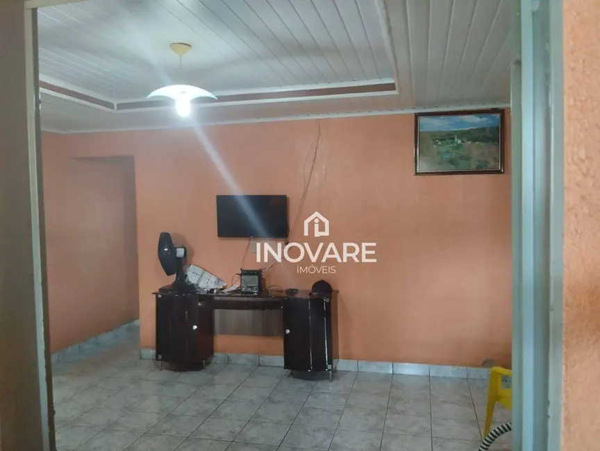 Foto 3 de Casa com 3 quartos à venda, 190m2 em Morrinhos - GO