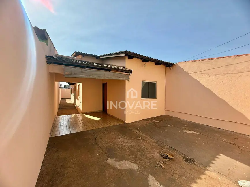 Casa com 2 quartos à venda, 180m2 em Itumbiara - GO - imagem 3 Foto 3 de Casa com 2 quartos à venda, 180m2 em Itumbiara - GO