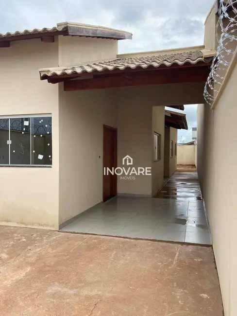 Foto 2 de Casa com 2 quartos à venda, 180m2 em Setor Buritys, Itumbiara - GO