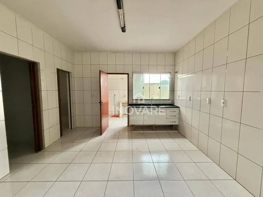 Apartamento com 3 quartos à venda e para alugar, 120m2 em Itumbiara - GO - imagem 6 Foto 6 de Apartamento com 3 quartos à venda e para alugar, 120m2 em Itumbiara - GO