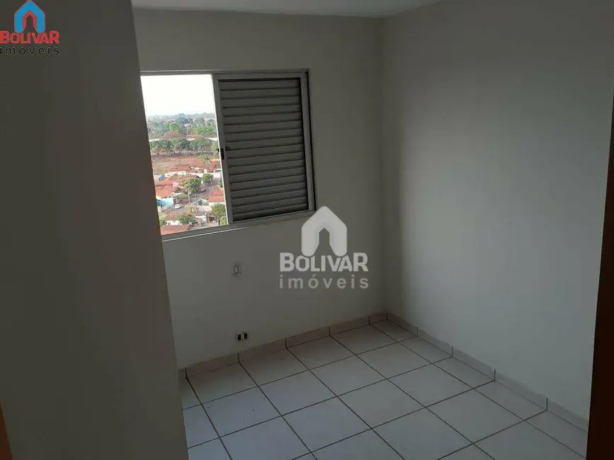 Apartamento com 2 quartos para alugar, 57m2 em Itumbiara - GO - imagem 7 Foto 7 de Apartamento com 2 quartos para alugar, 57m2 em Itumbiara - GO