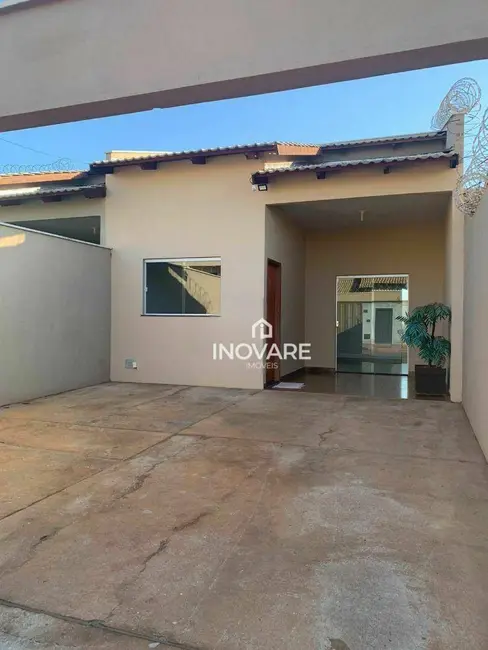 Casa com 3 quartos à venda, 150m2 em Jardim Morumbi, Itumbiara - GO - imagem 3 Foto 3 de Casa com 3 quartos à venda, 150m2 em Jardim Morumbi, Itumbiara - GO