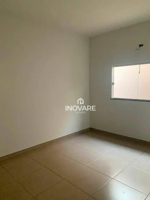 Casa com 3 quartos à venda, 150m2 em Jardim Morumbi, Itumbiara - GO - imagem 4 Foto 4 de Casa com 3 quartos à venda, 150m2 em Jardim Morumbi, Itumbiara - GO