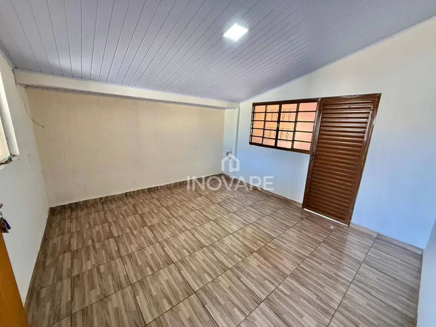 Foto 3 de Casa com 4 quartos à venda, 300m2 em Itumbiara - GO