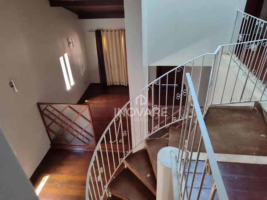 Casa com 3 quartos para alugar, 360m2 em Itumbiara - GO - imagem 9 Foto 9 de Casa com 3 quartos para alugar, 360m2 em Itumbiara - GO