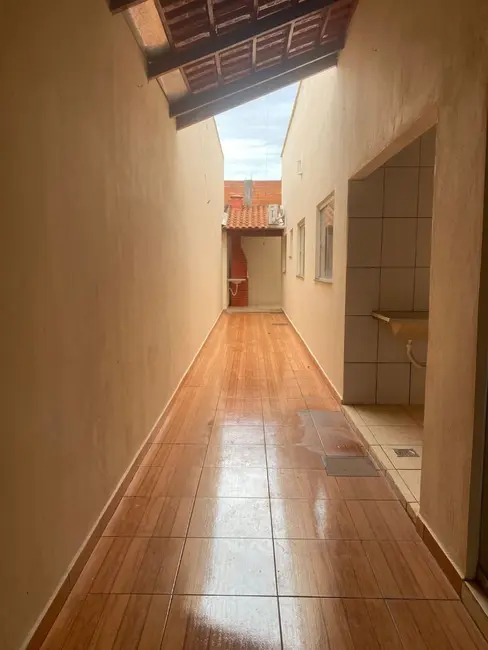 Foto 6 de Casa com 3 quartos para alugar, 260m2 em Itumbiara - GO