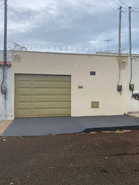 Foto 1 de Casa com 3 quartos para alugar, 260m2 em Itumbiara - GO
