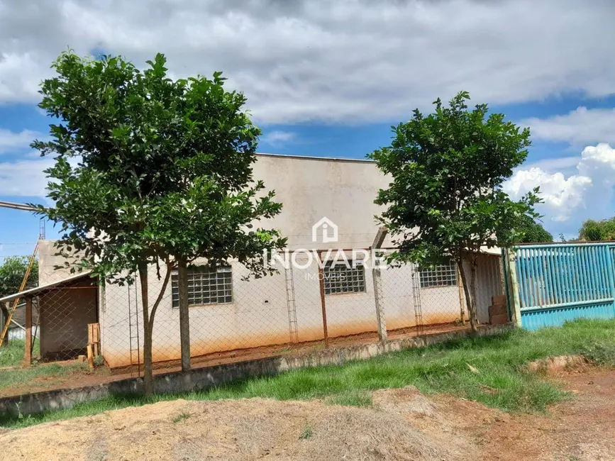 Foto 1 de Sítio / Rancho com 3 quartos à venda, 2000m2 em Itumbiara - GO