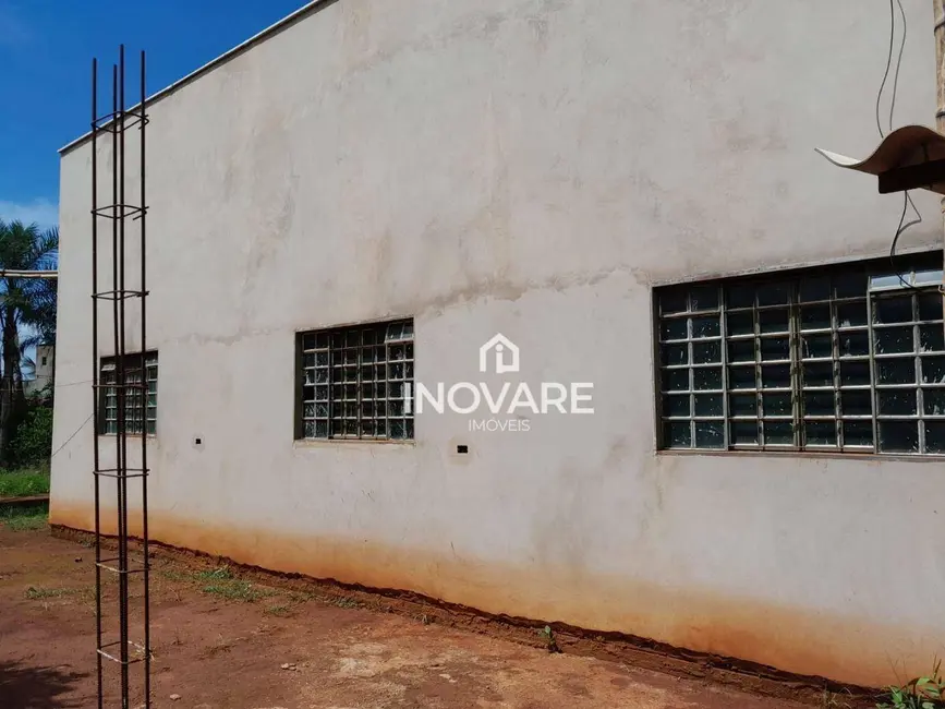 Sítio / Rancho com 3 quartos à venda, 2000m2 em Itumbiara - GO - imagem 4 Foto 4 de Sítio / Rancho com 3 quartos à venda, 2000m2 em Itumbiara - GO