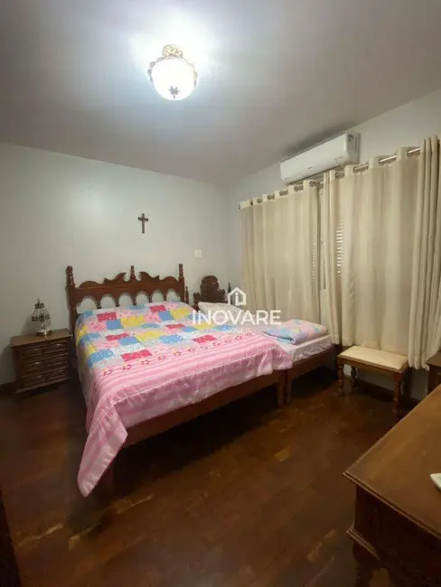 Casa com 4 quartos à venda, 600m2 em Itumbiara - GO - imagem 9 Foto 9 de Casa com 4 quartos à venda, 600m2 em Itumbiara - GO