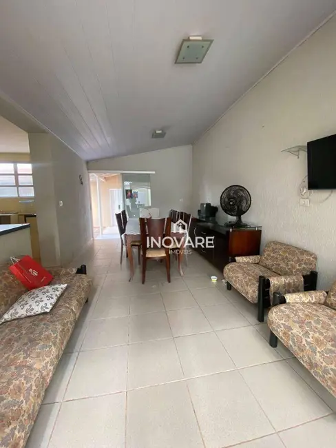 Casa com 4 quartos à venda, 600m2 em Itumbiara - GO - imagem 4 Foto 4 de Casa com 4 quartos à venda, 600m2 em Itumbiara - GO