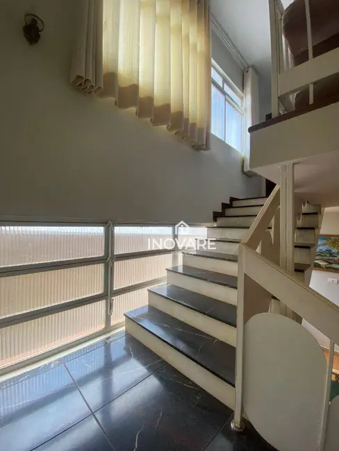 Casa com 4 quartos à venda, 600m2 em Itumbiara - GO - imagem 6 Foto 6 de Casa com 4 quartos à venda, 600m2 em Itumbiara - GO