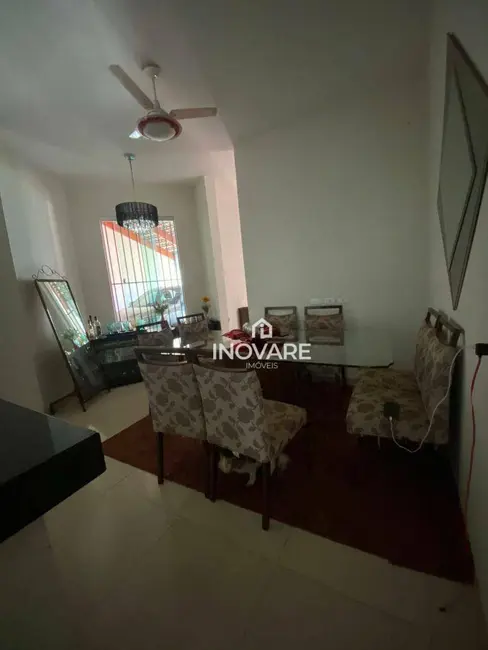 Casa com 3 quartos à venda, 200m2 em Itumbiara - GO - imagem 5 Foto 5 de Casa com 3 quartos à venda, 200m2 em Itumbiara - GO