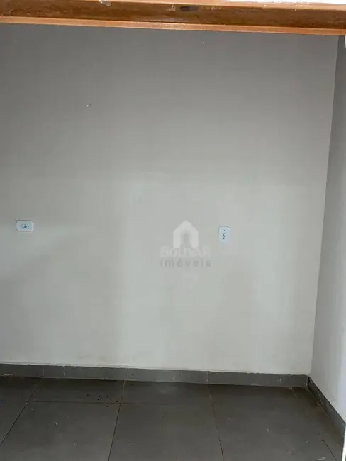 Foto 4 de Sala Comercial para alugar, 150m2 em Itumbiara - GO