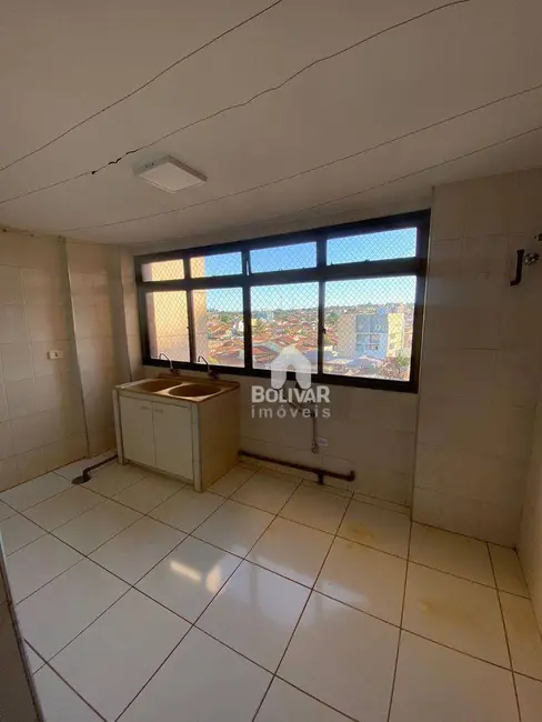 Apartamento com 3 quartos à venda, 156m2 em Itumbiara - GO - imagem 9 Foto 9 de Apartamento com 3 quartos à venda, 156m2 em Itumbiara - GO