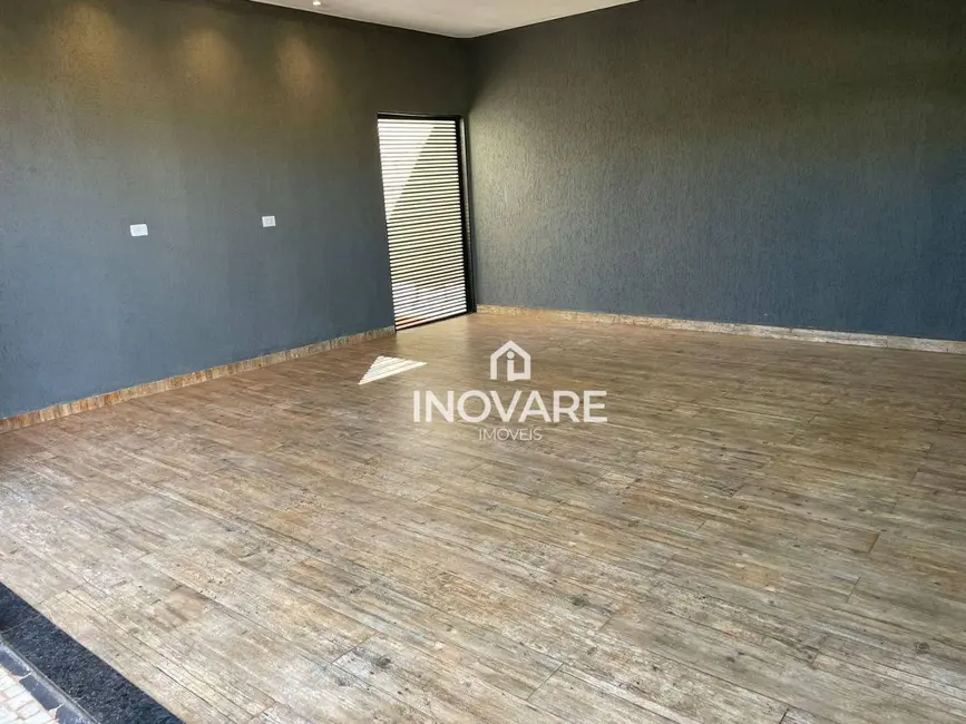 Foto 2 de Casa com 3 quartos à venda e para alugar, 250m2 em Itumbiara - GO