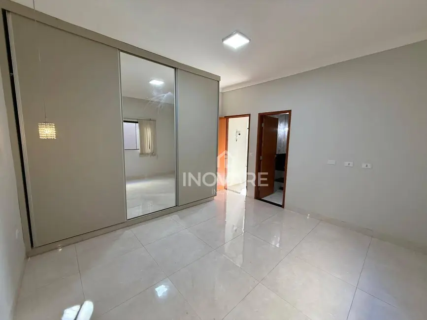 Foto 9 de Casa com 3 quartos à venda, 250m2 em Itumbiara - GO