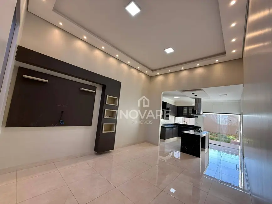 Foto 4 de Casa com 3 quartos à venda, 250m2 em Itumbiara - GO
