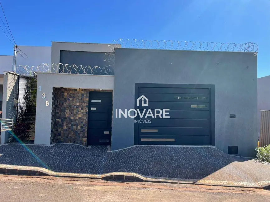 Foto 1 de Casa com 3 quartos à venda e para alugar, 250m2 em Itumbiara - GO