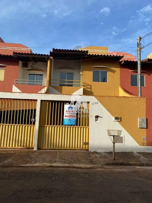Foto 1 de Casa com 3 quartos para alugar, 190m2 em Jardim América, Itumbiara - GO