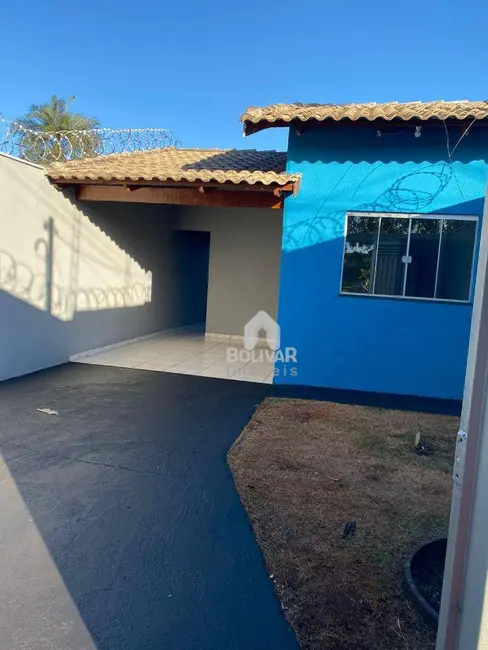 Foto 2 de Casa com 2 quartos para alugar, 360m2 em Jardim Liberdade, Itumbiara - GO