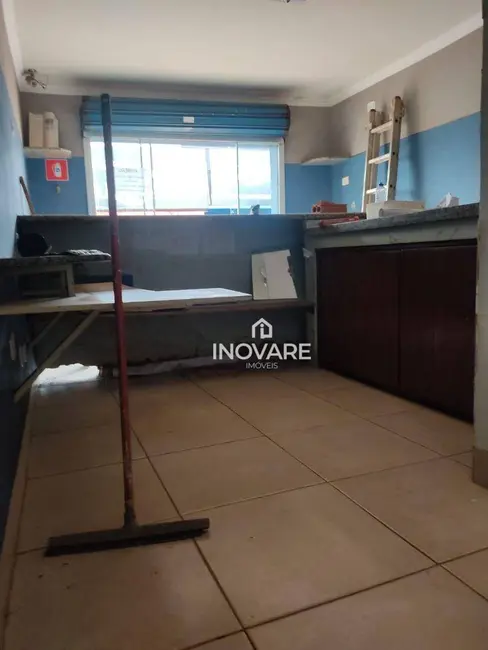 Sala Comercial para alugar, 68m2 em Itumbiara - GO - imagem 3 Foto 3 de Sala Comercial para alugar, 68m2 em Itumbiara - GO