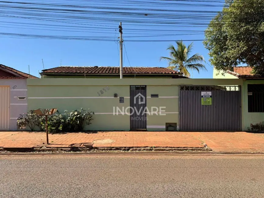 Foto 1 de Casa com 3 quartos para alugar, 296m2 em Itumbiara - GO