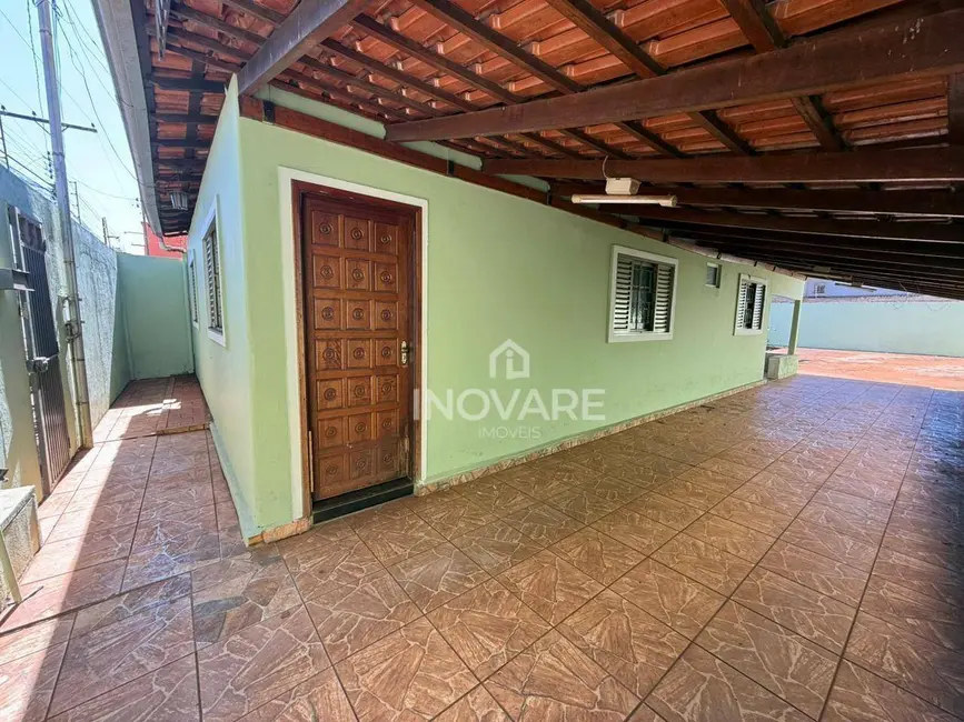 Foto 2 de Casa com 3 quartos para alugar, 296m2 em Itumbiara - GO