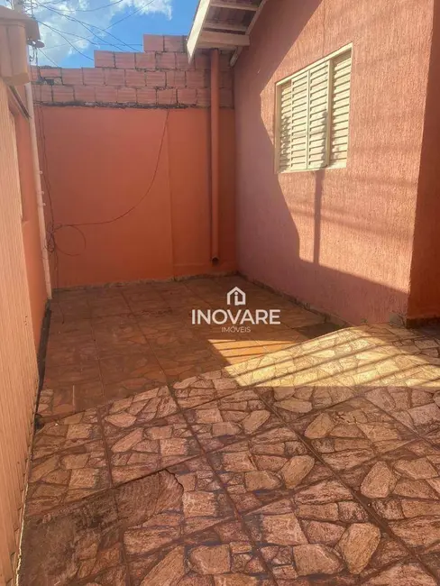 Foto 3 de Casa com 2 quartos para alugar, 190m2 em Jardim Liberdade, Itumbiara - GO