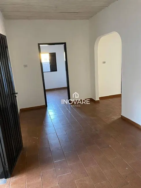 Foto 5 de Casa com 3 quartos para alugar, 360m2 em Jardim Leonora, Itumbiara - GO
