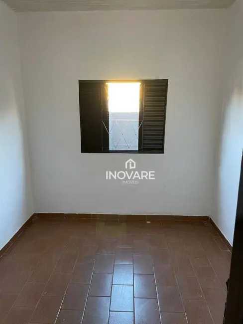 Foto 7 de Casa com 3 quartos para alugar, 360m2 em Jardim Leonora, Itumbiara - GO