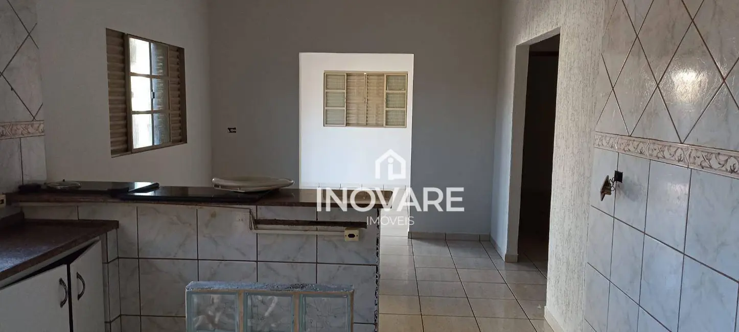 Foto 6 de Casa com 3 quartos à venda, 180m2 em Itumbiara - GO