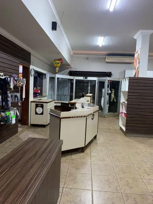 Sala Comercial para alugar, 190m2 em Itumbiara - GO - imagem 2 Foto 2 de Sala Comercial para alugar, 190m2 em Itumbiara - GO