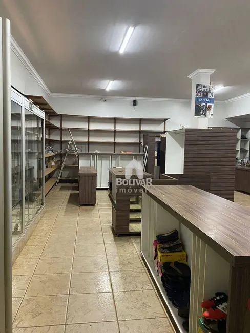 Sala Comercial para alugar, 190m2 em Itumbiara - GO - imagem 3 Foto 3 de Sala Comercial para alugar, 190m2 em Itumbiara - GO