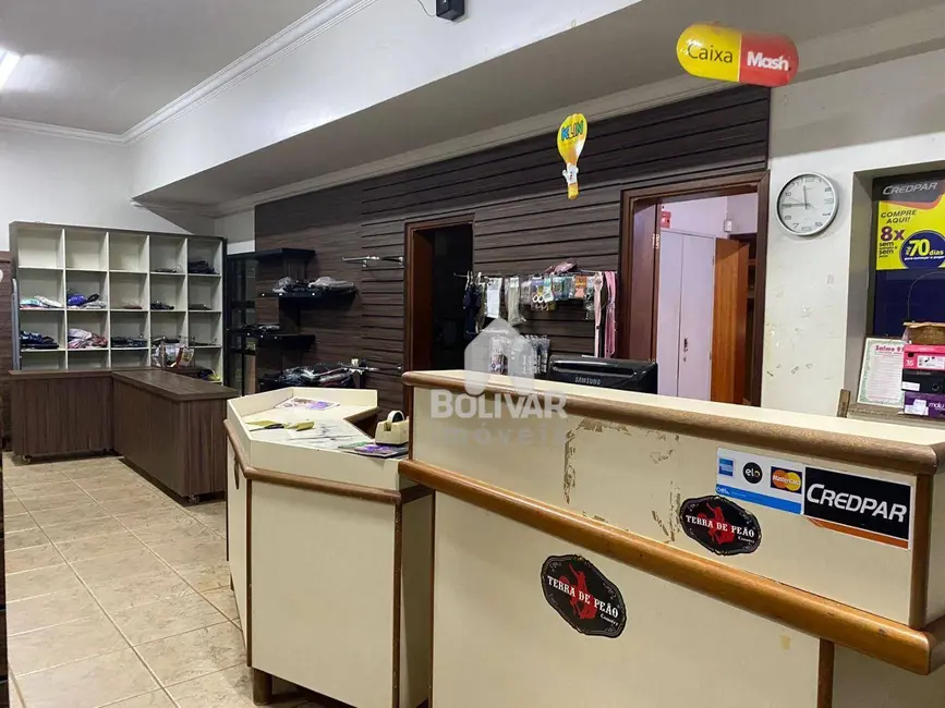 Sala Comercial para alugar, 190m2 em Itumbiara - GO - imagem 4 Foto 4 de Sala Comercial para alugar, 190m2 em Itumbiara - GO