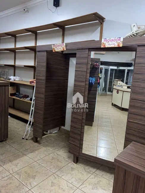 Sala Comercial para alugar, 190m2 em Itumbiara - GO - imagem 6 Foto 6 de Sala Comercial para alugar, 190m2 em Itumbiara - GO