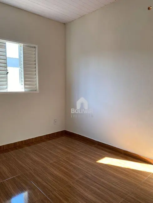 Foto 4 de Casa com 3 quartos para alugar, 250m2 em Zenon Borges Guimarães, Itumbiara - GO