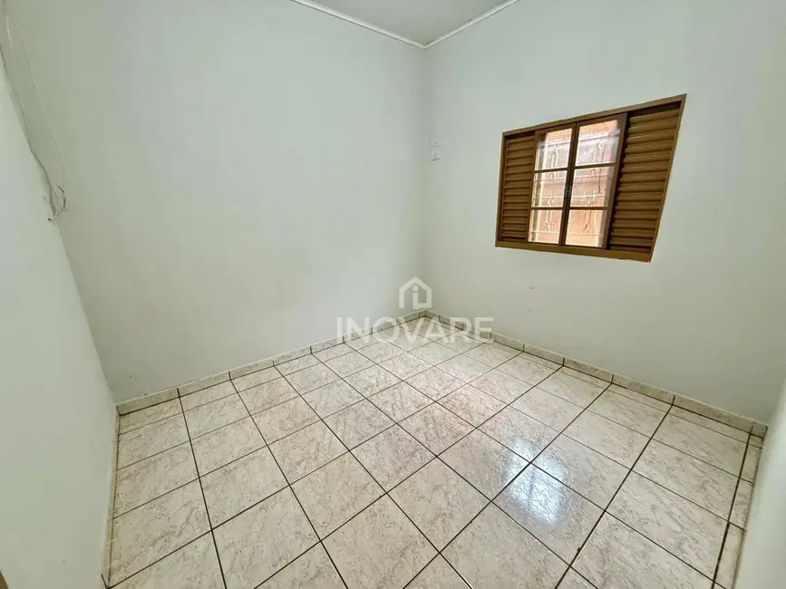 Foto 5 de Casa com 3 quartos à venda, 360m2 em Itumbiara - GO