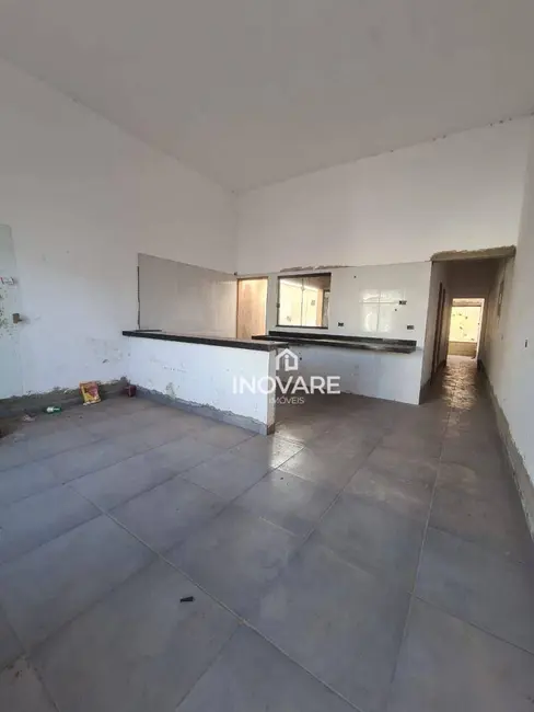 Foto 2 de Casa com 2 quartos à venda, 125m2 em Itumbiara - GO