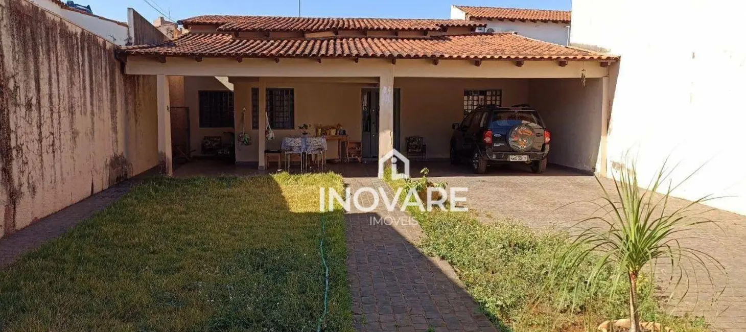 Foto 1 de Casa com 2 quartos à venda, 352m2 em Alto da Boa Vista, Itumbiara - GO