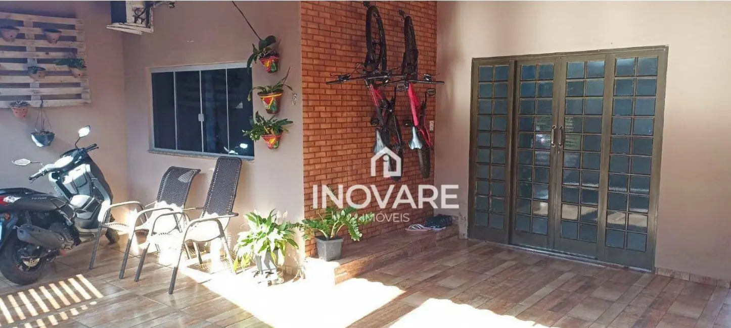 Foto 2 de Casa com 2 quartos à venda, 176m2 em Itumbiara - GO