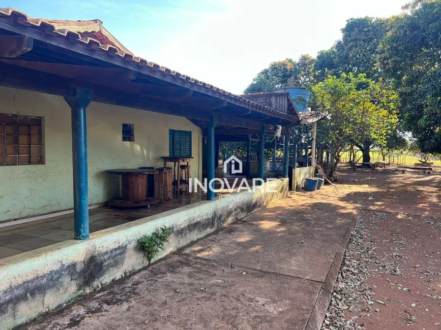Chácara com 2 quartos à venda em Itumbiara - GO - imagem 4 Foto 4 de Chácara com 2 quartos à venda em Itumbiara - GO