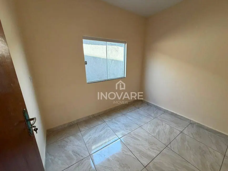 Foto 4 de Casa com 3 quartos para alugar, 200m2 em Itumbiara - GO