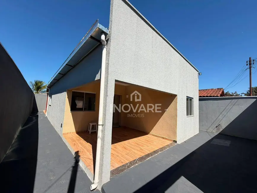 Foto 3 de Casa com 3 quartos para alugar, 200m2 em Itumbiara - GO
