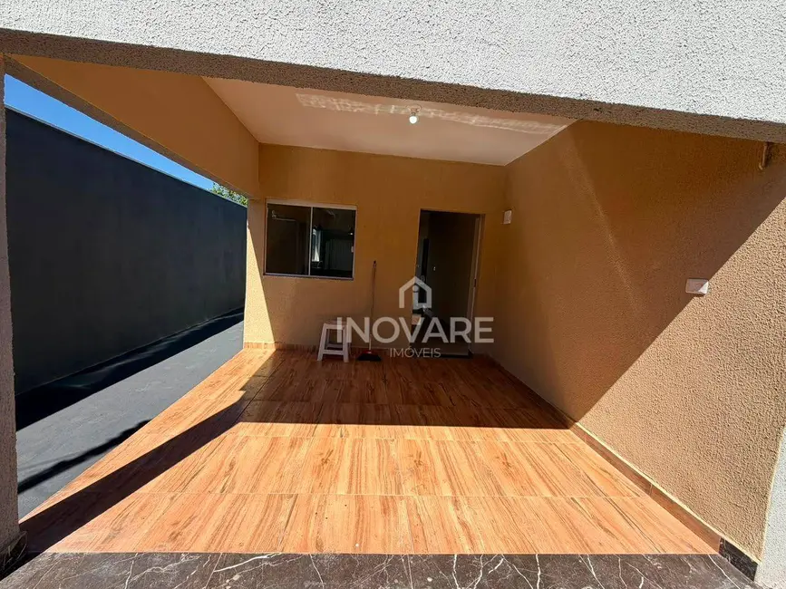 Foto 2 de Casa com 3 quartos para alugar, 200m2 em Itumbiara - GO