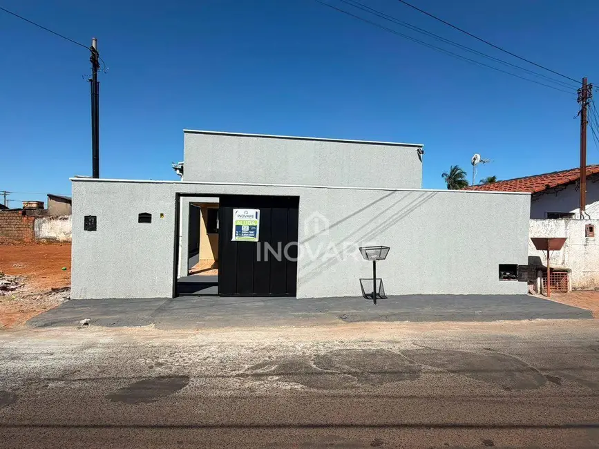 Foto 1 de Casa com 3 quartos para alugar, 200m2 em Itumbiara - GO