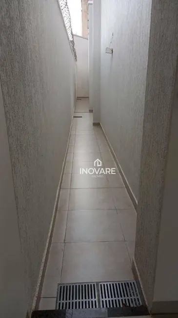 Casa com 3 quartos à venda, 360m2 em Jardim Beira Rio, Itumbiara - GO - imagem 9 Foto 9 de Casa com 3 quartos à venda, 360m2 em Jardim Beira Rio, Itumbiara - GO