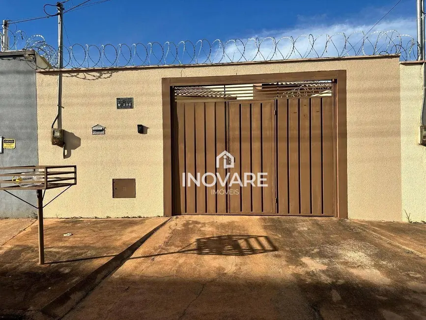 Casa com 3 quartos à venda, 228m2 em Paranaíba, Itumbiara - GO - imagem 3 Foto 3 de Casa com 3 quartos à venda, 228m2 em Paranaíba, Itumbiara - GO