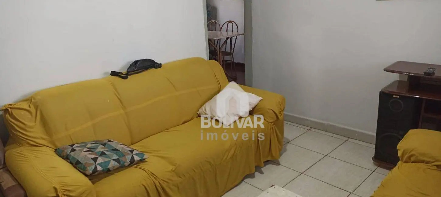 Foto 2 de Casa com 3 quartos à venda, 300m2 em Setor Novo Horizonte, Itumbiara - GO